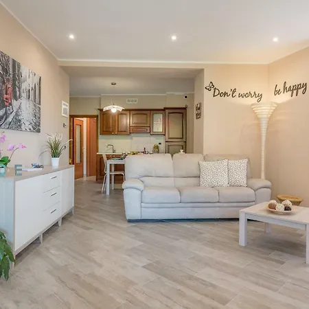 Casa Dei Platani Wi-fi Parking Free Διαμέρισμα